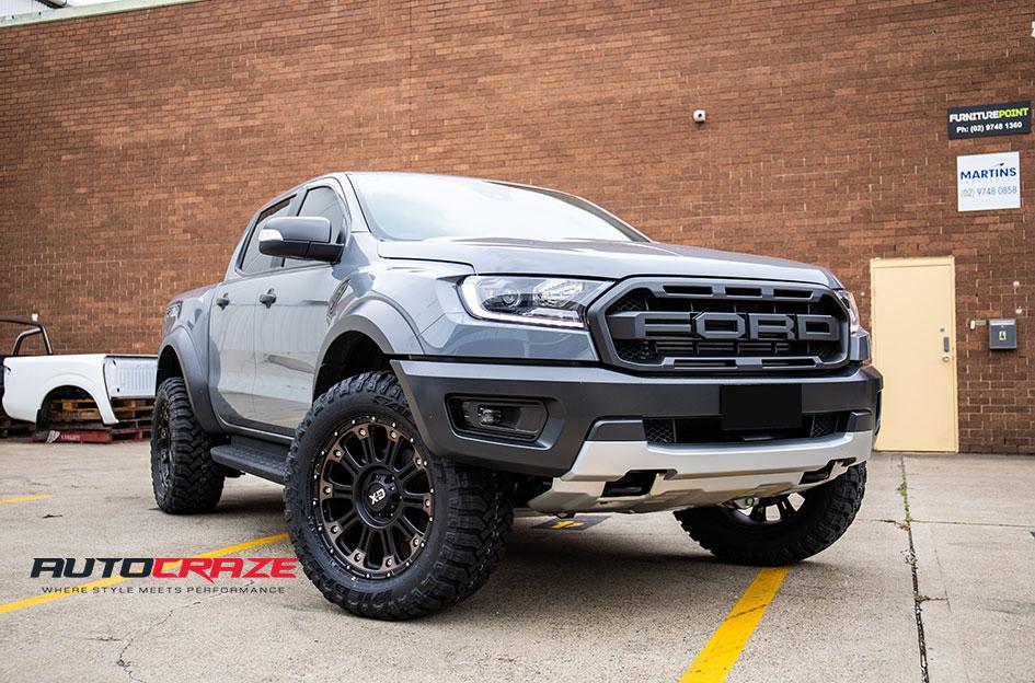 FORD RAPTOR HOSS XD II SATIN BLACK DARK TINT
